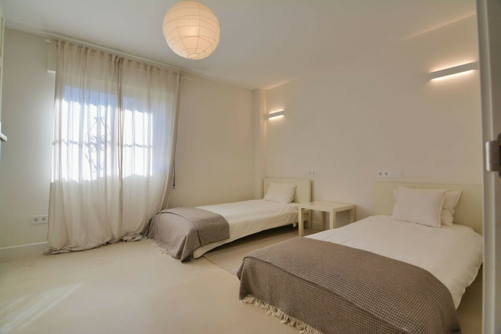 Property in Fuengirola — photo 26