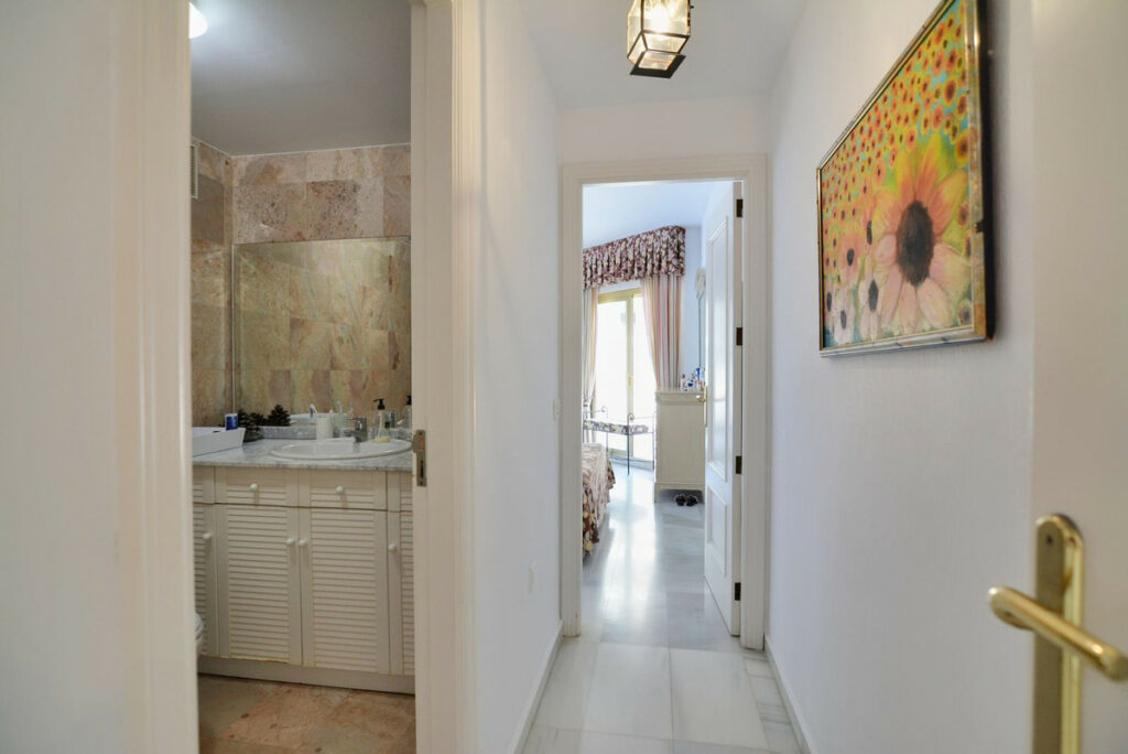 Property in Fuengirola — photo 12