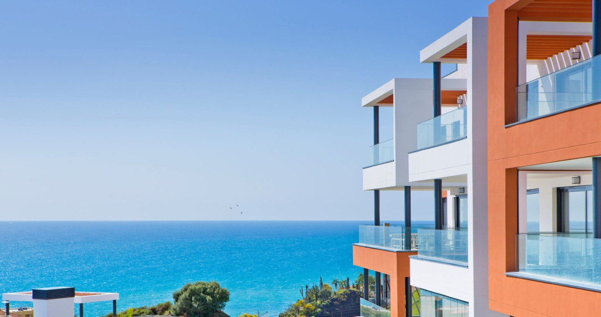 Property in Fuengirola — photo 1