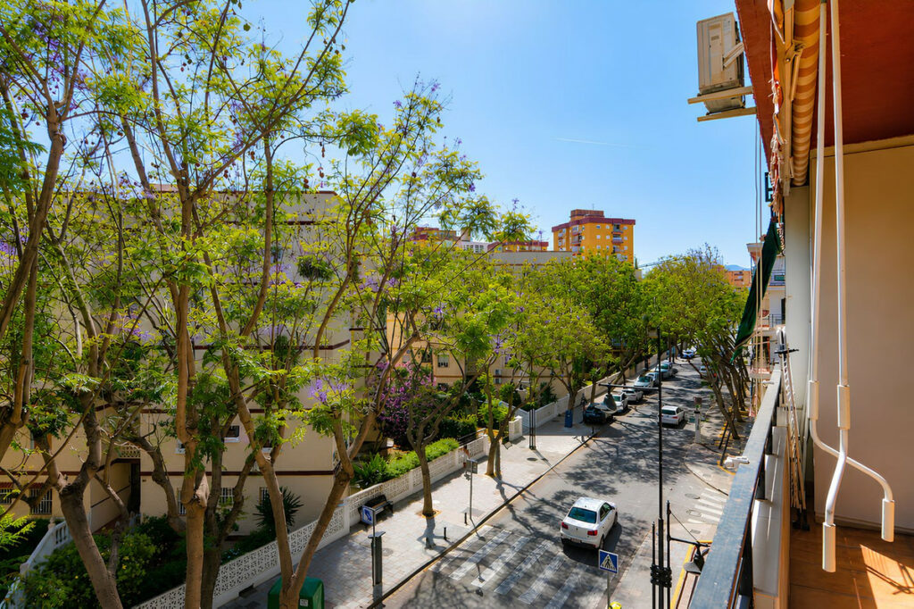Property in Fuengirola — photo 12