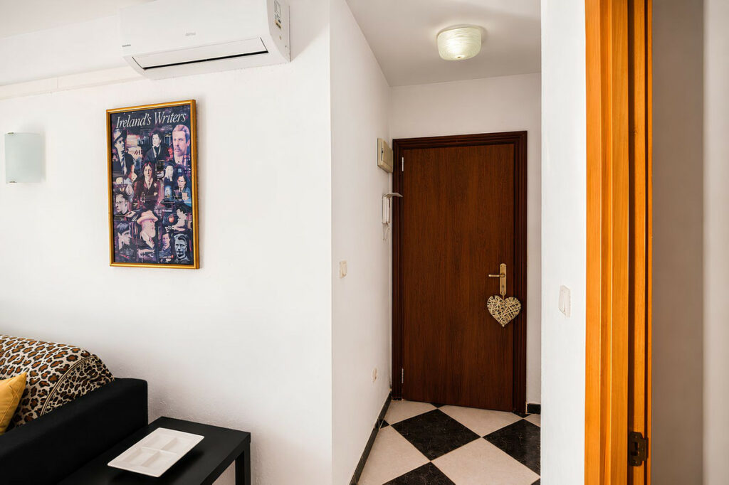 Property in Fuengirola — photo 12