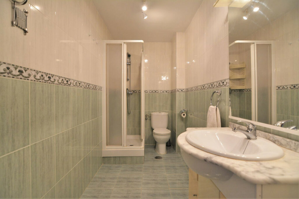 Property in Fuengirola — photo 18