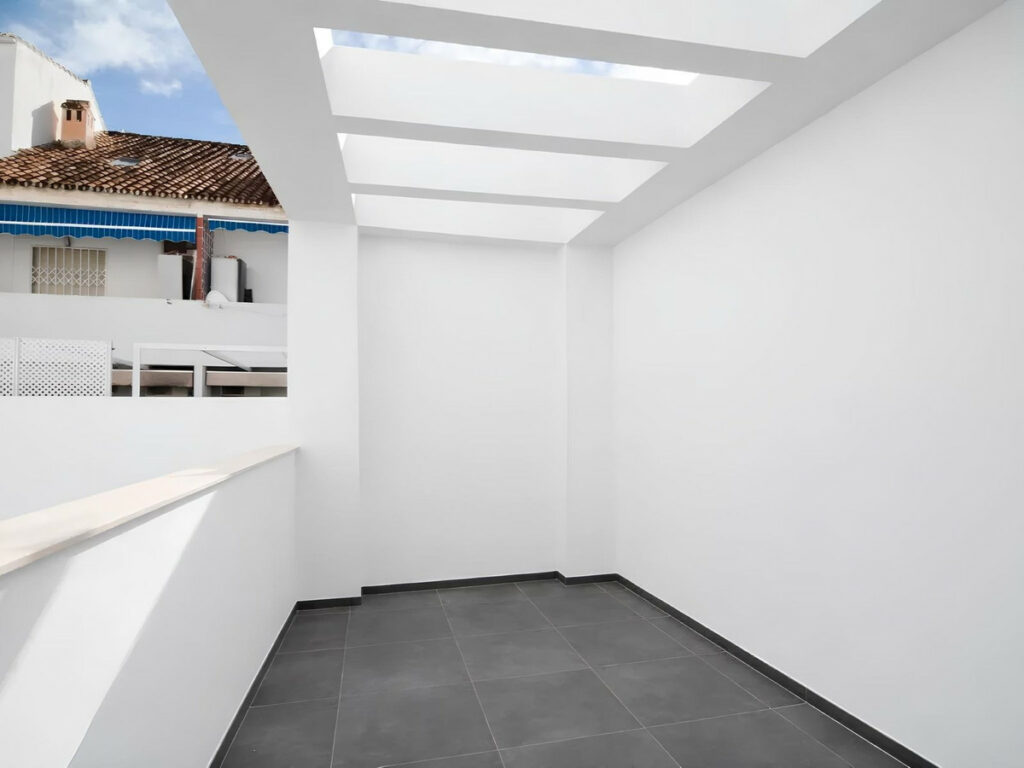 Property in Fuengirola — photo 6