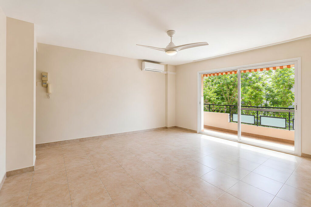 Property in Fuengirola — photo 2