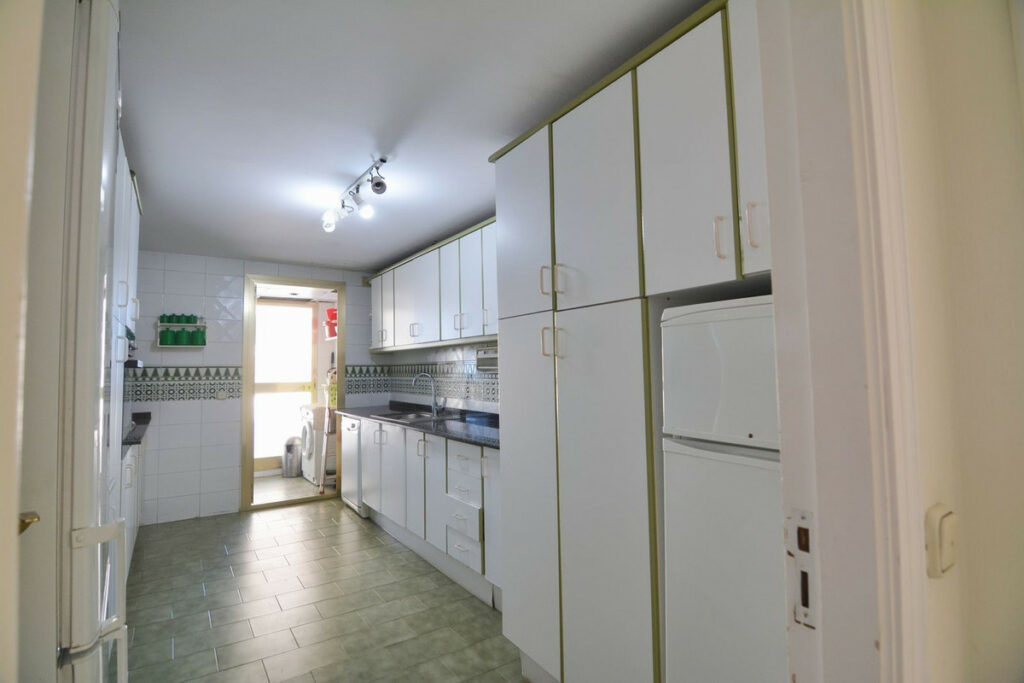 Property in Fuengirola — photo 19