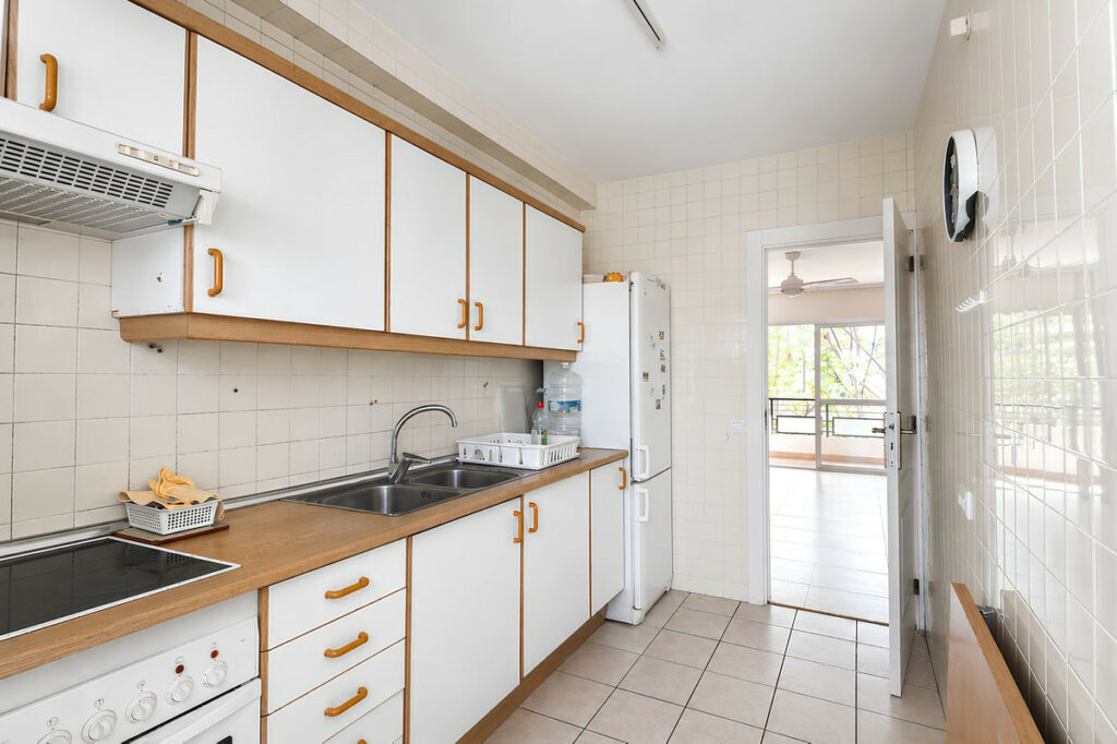 Property in Fuengirola — photo 9