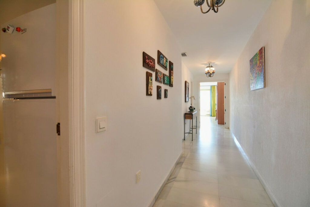 Property in Fuengirola — photo 8