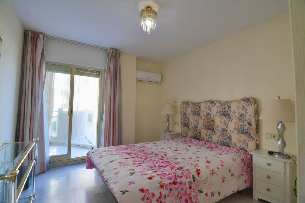 Property in Fuengirola — photo 31