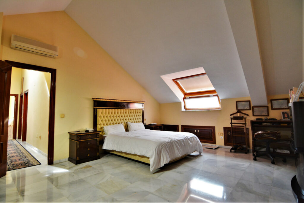 Property in Fuengirola — photo 18