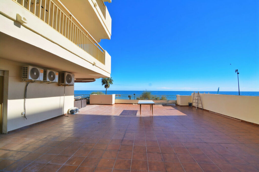 Property in Fuengirola — photo 27