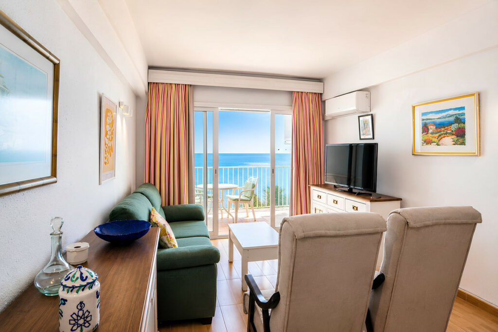 Property in Fuengirola — photo 8
