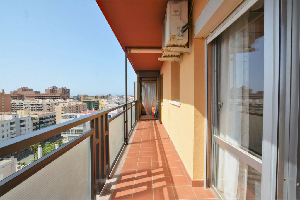 Property in Fuengirola — photo 3