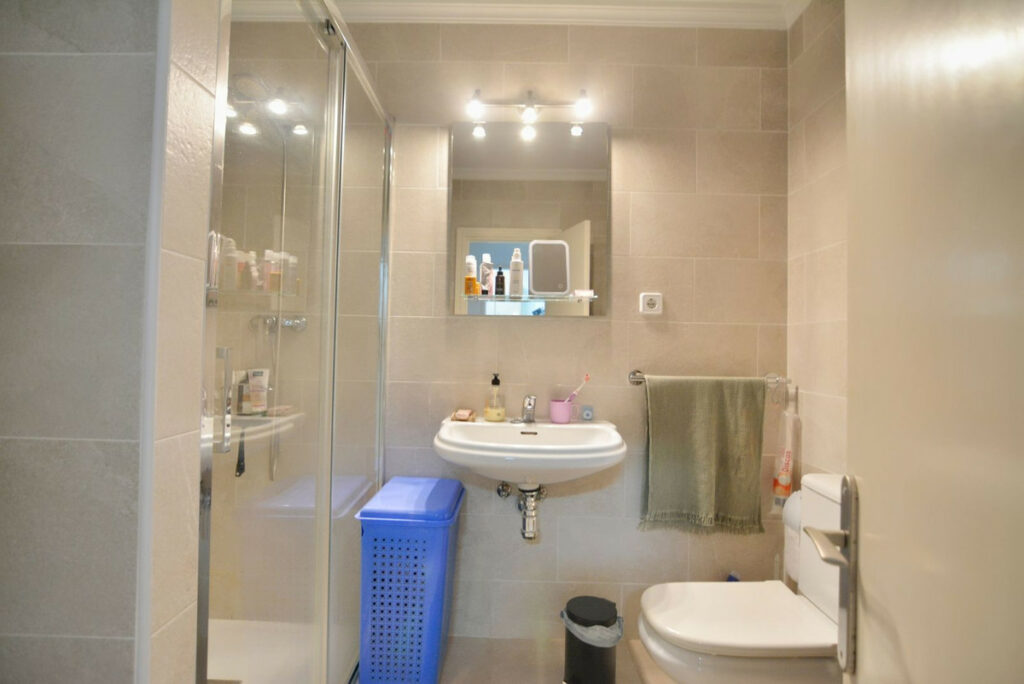Property in Fuengirola — photo 12