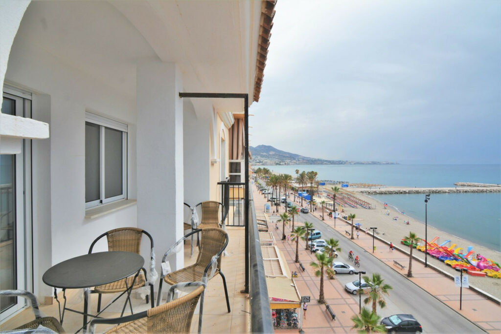 Property in Fuengirola — photo 3