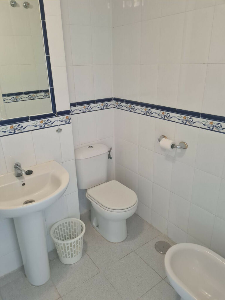Apartment – Middle Floor Apartment in Mijas Costa — photo 7