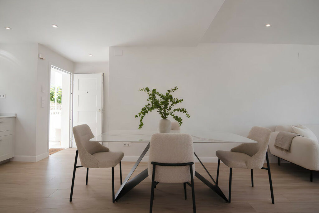 Property in Los Boliches — photo 7