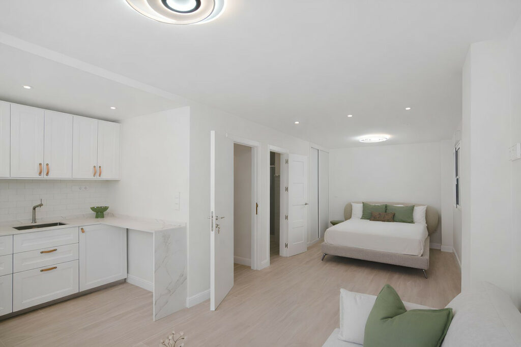 Property in Los Boliches — photo 18