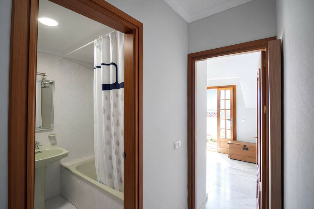 Property in Fuengirola — photo 8
