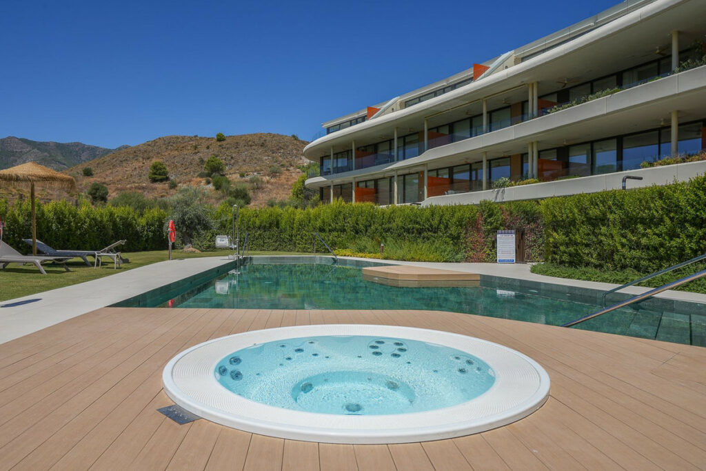 Apartment – Middle Floor Apartment in Fuengirola — photo 1