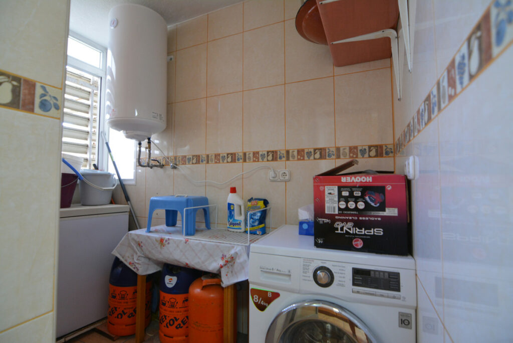 Property in Fuengirola — photo 11