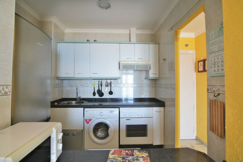 Property in Fuengirola — photo 7