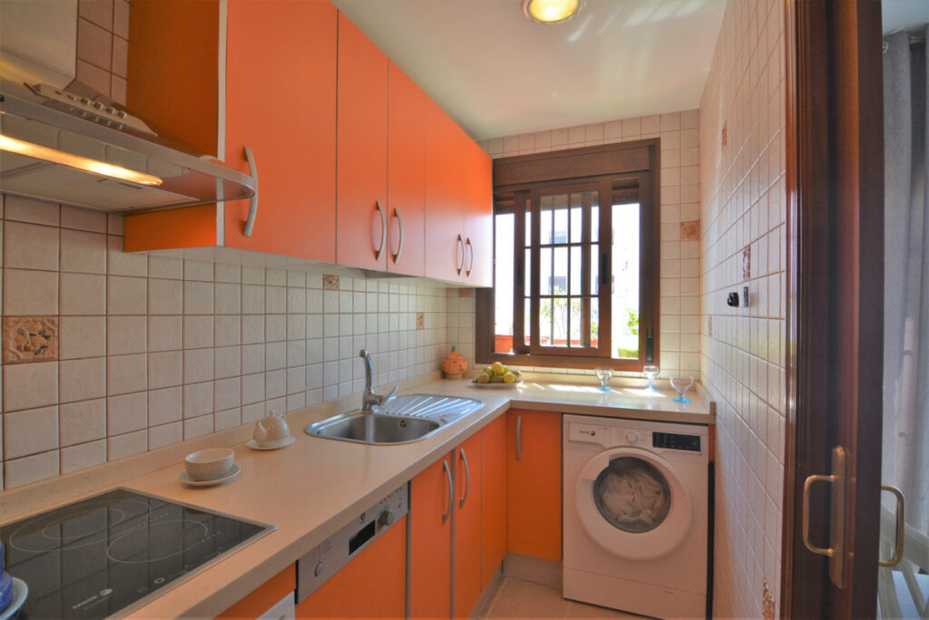 Property in Fuengirola — photo 2