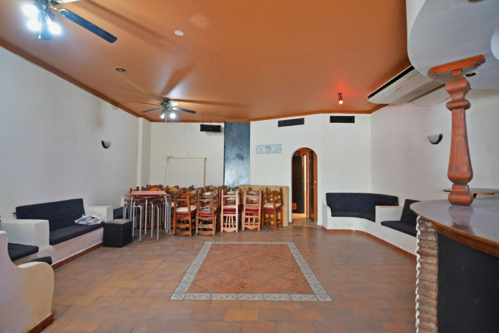 Property in Fuengirola — photo 9