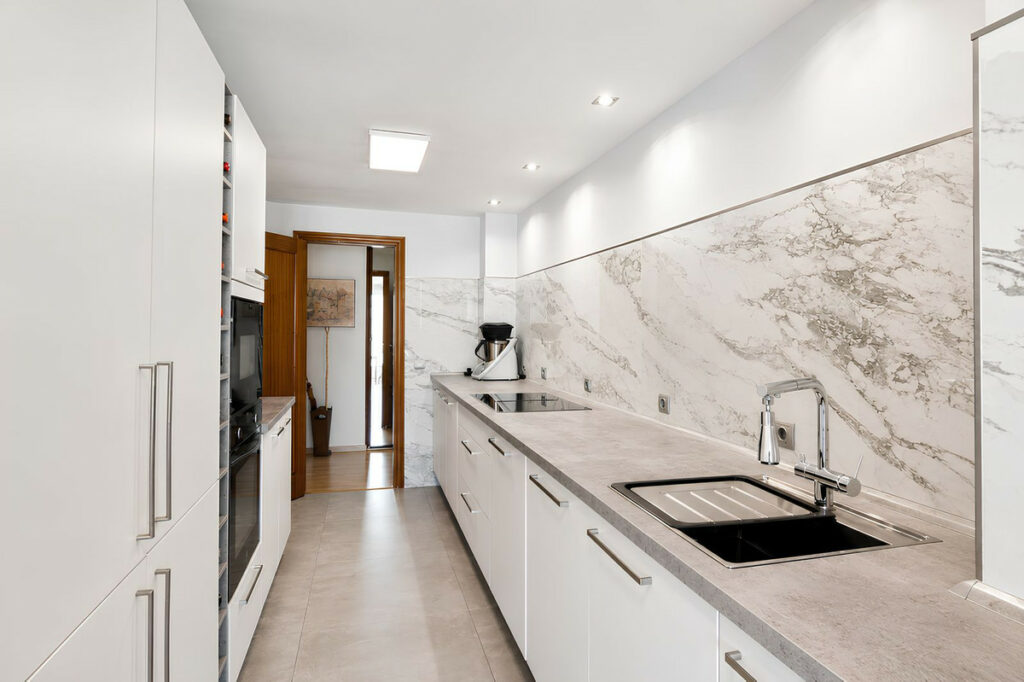 Property in Los Boliches — photo 7