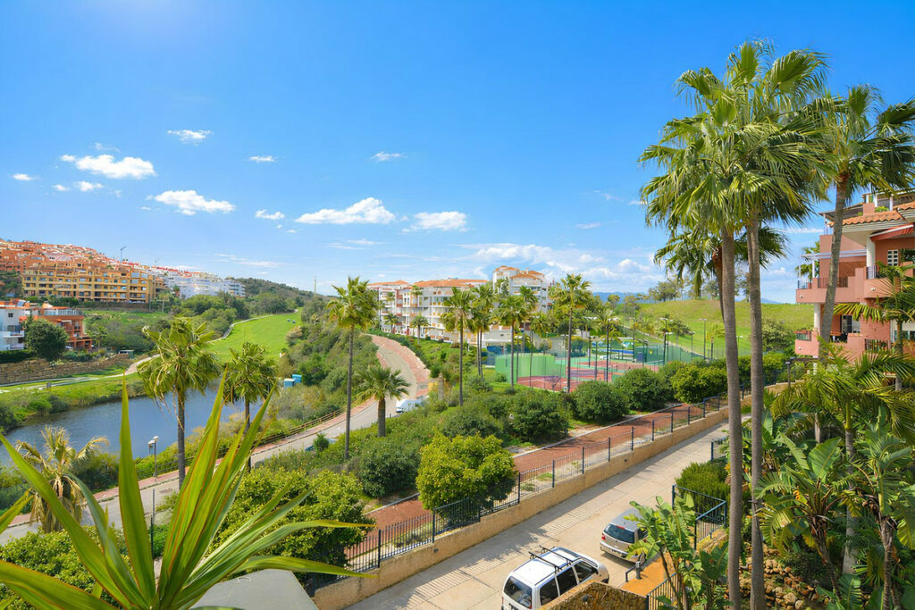 Property in Riviera del Sol — photo 6