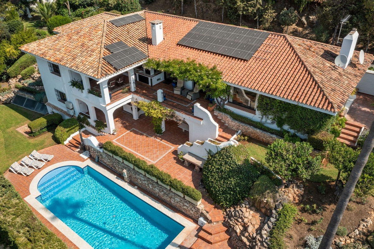 Property in Mijas — photo 1