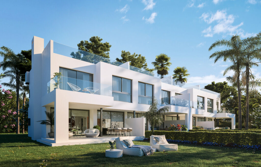 Property in Fuengirola — photo 2