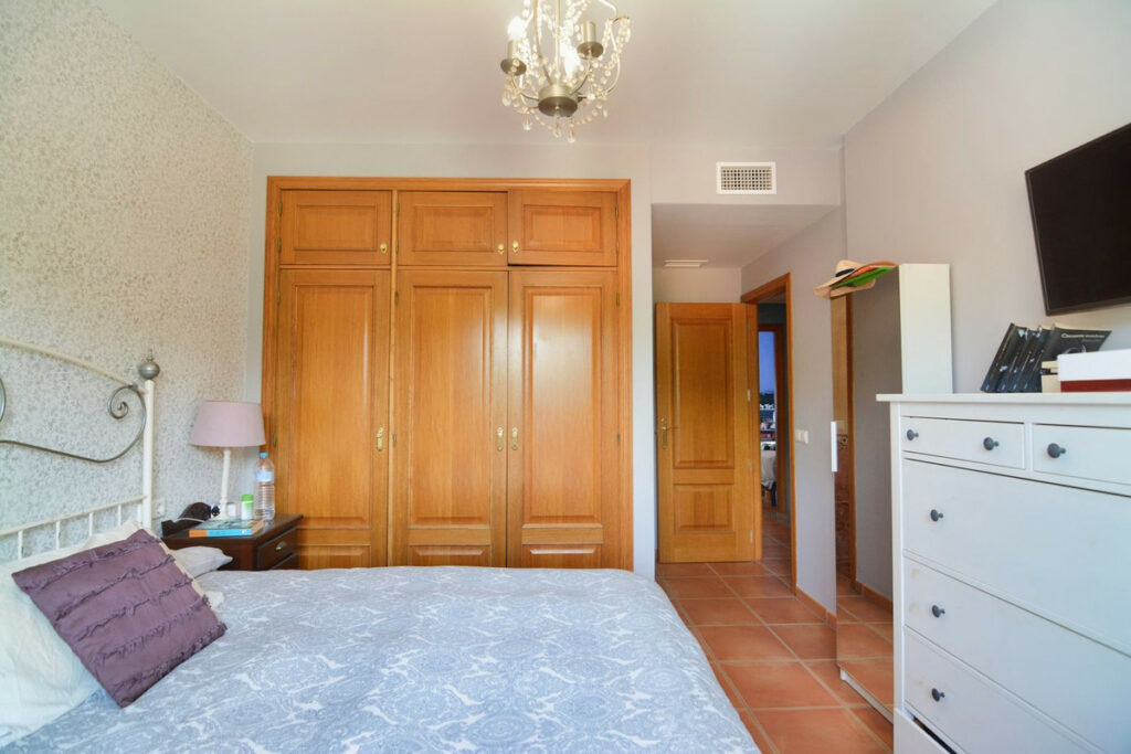 Property in Fuengirola — photo 12
