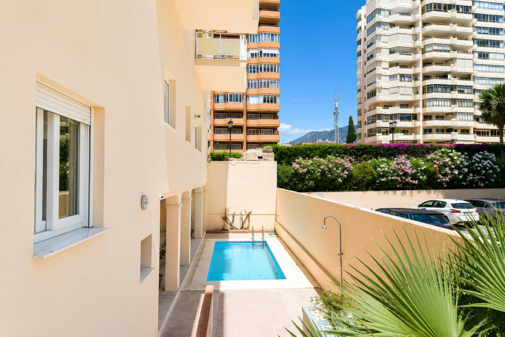 Property in Los Boliches — photo 33