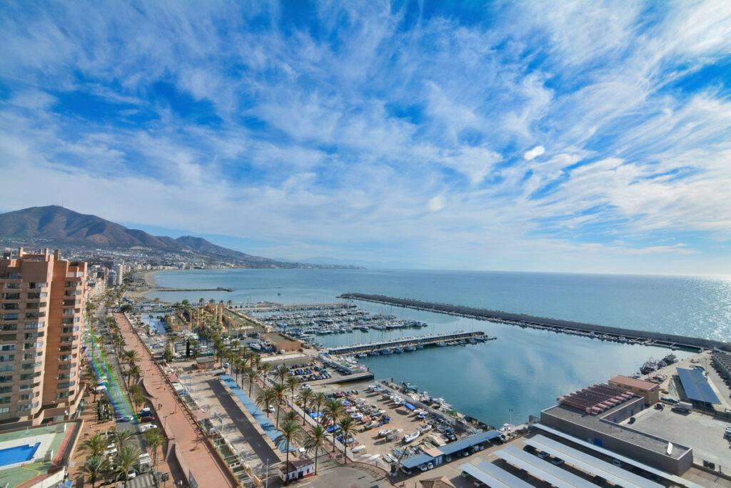 Property in Fuengirola — photo 8
