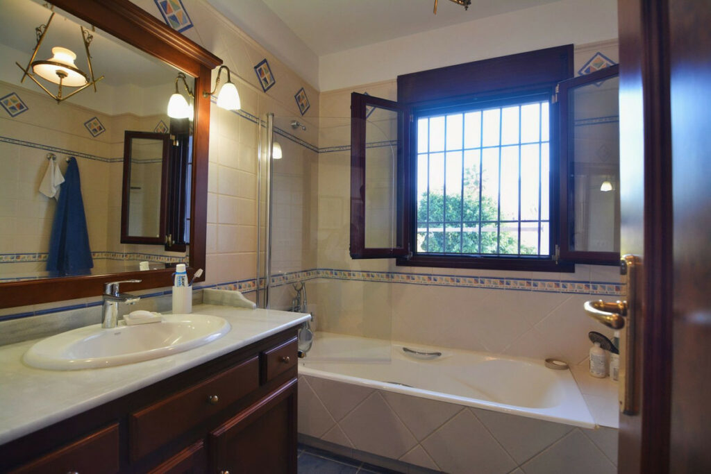 Property in Mijas Golf — photo 23