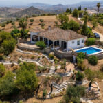 House – Finca – Cortijo in Guaro — photo 2