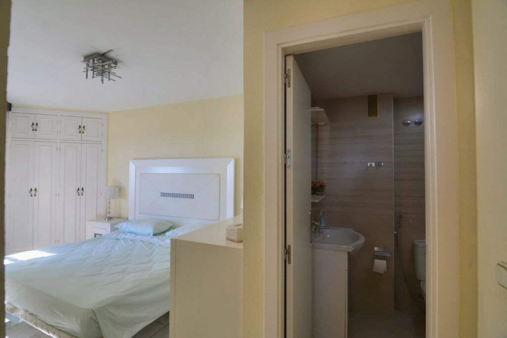 Property in Fuengirola — photo 25
