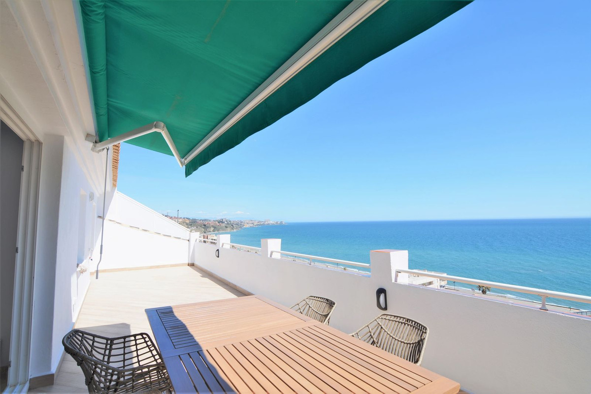 Property in Fuengirola — photo 1