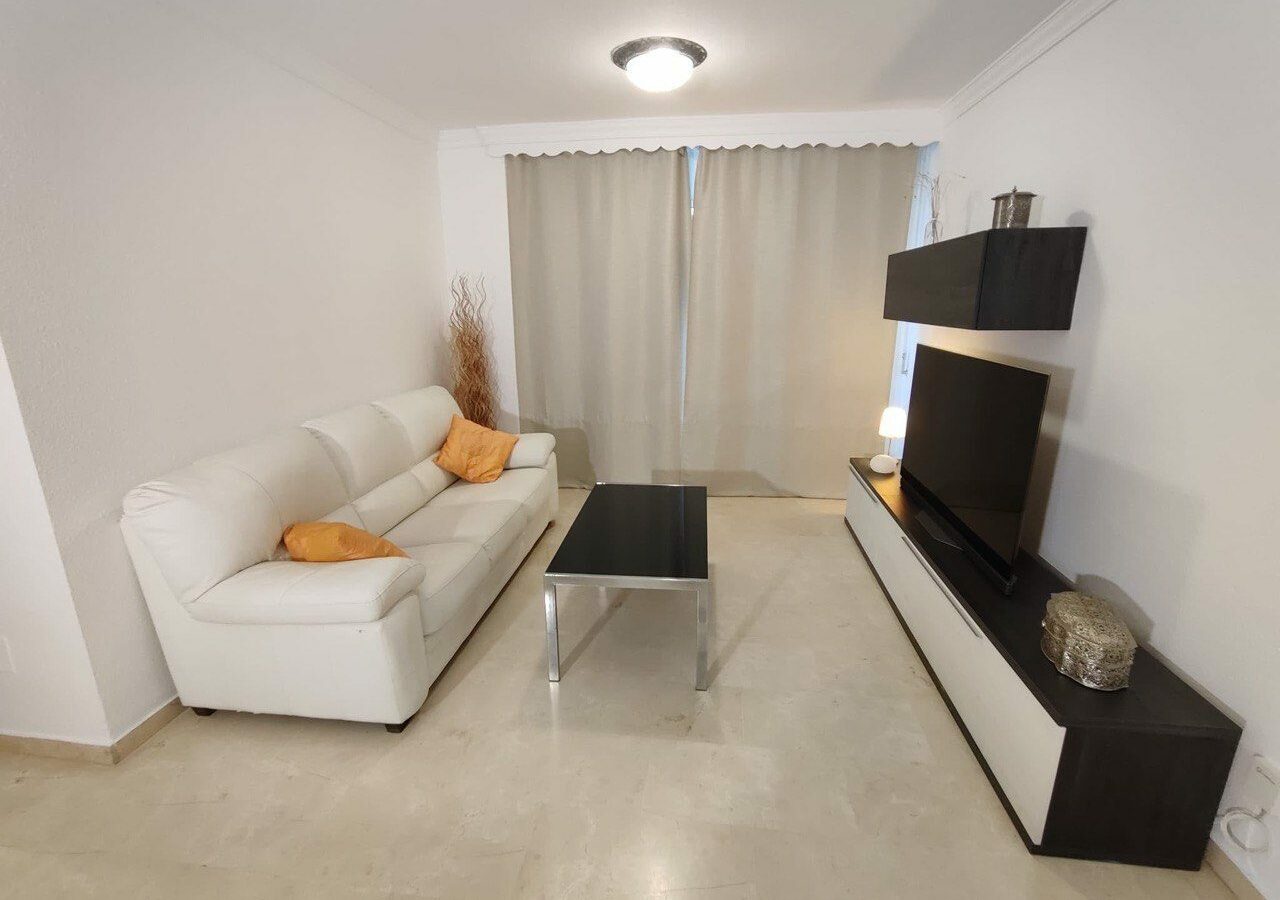 Property in Fuengirola — photo 1