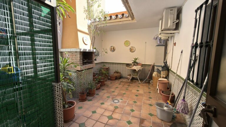 Property in Mijas — photo 1