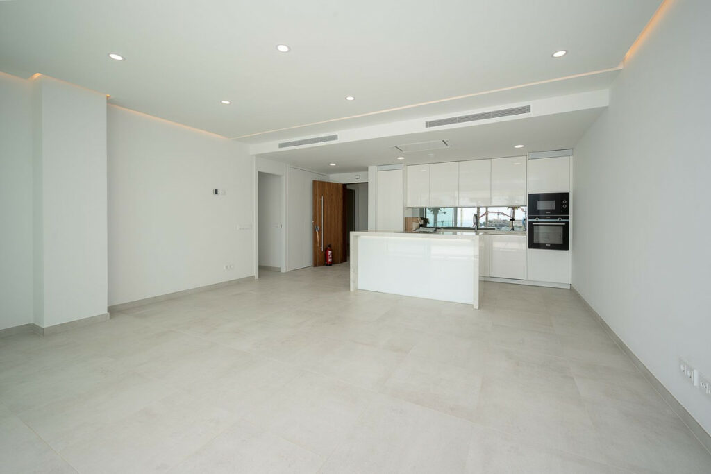 Apartment – Middle Floor Apartment in Mijas Costa — photo 8