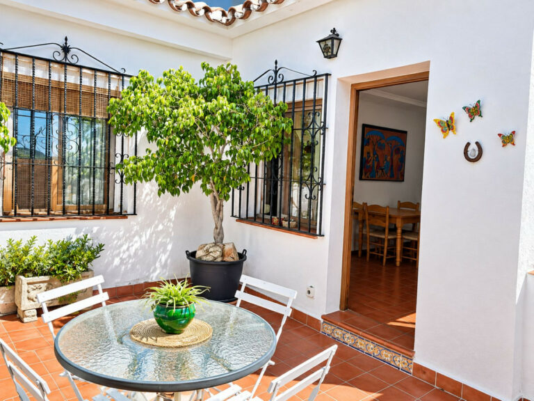 Property in Mijas — photo 1