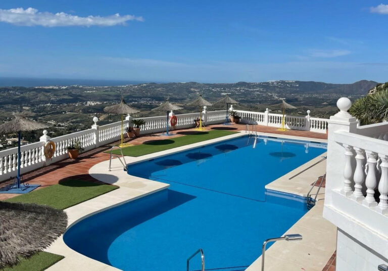 Property in Mijas — photo 1