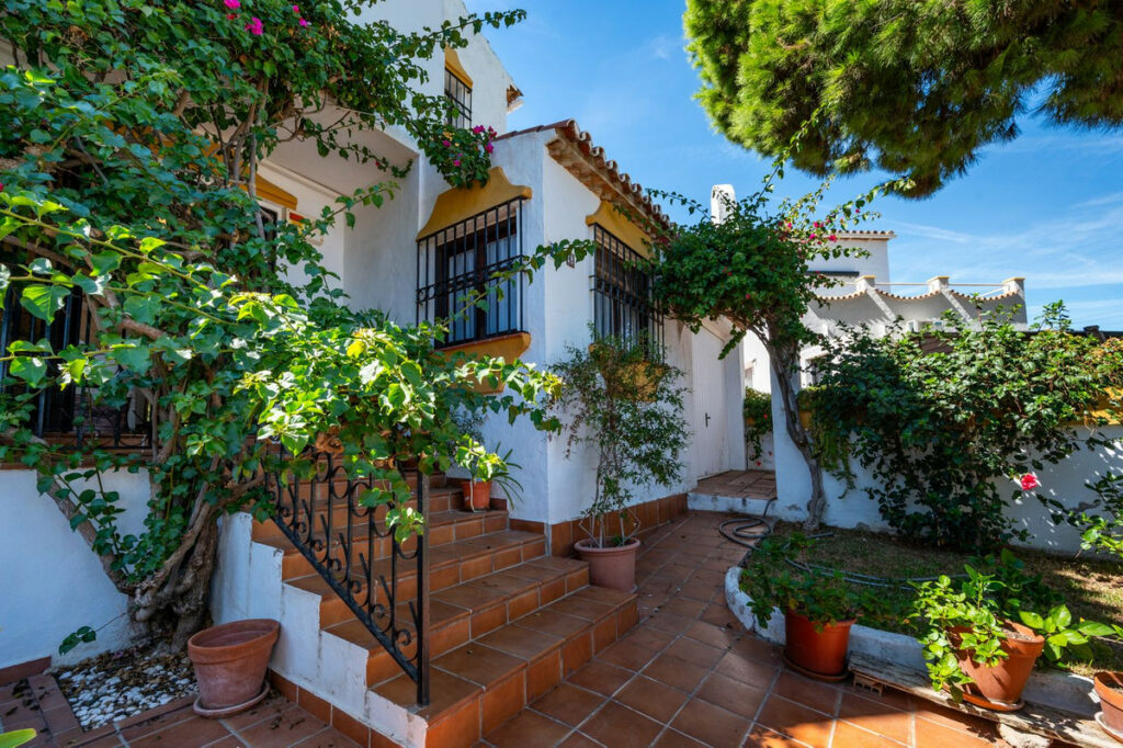 House – Townhouse in El Chaparral — photo 4