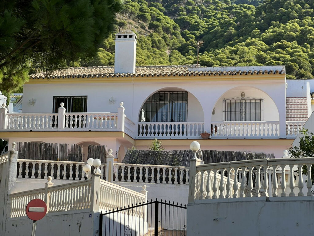 House – Detached Villa in Mijas — photo 5