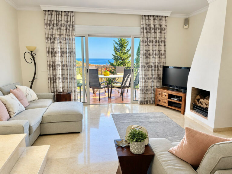 Property in Mijas — photo 1
