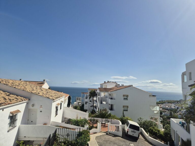 Property in Mijas — photo 1