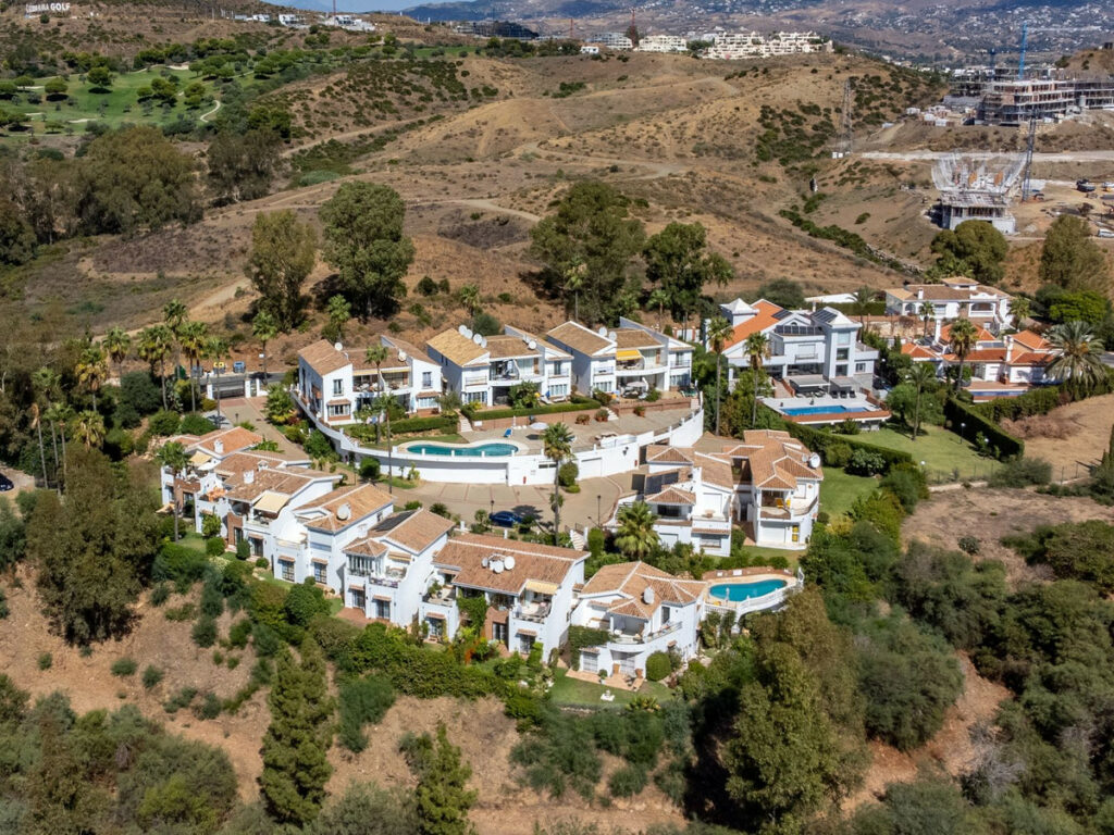 Apartment – Ground Floor Apartment in Mijas Costa — photo 2