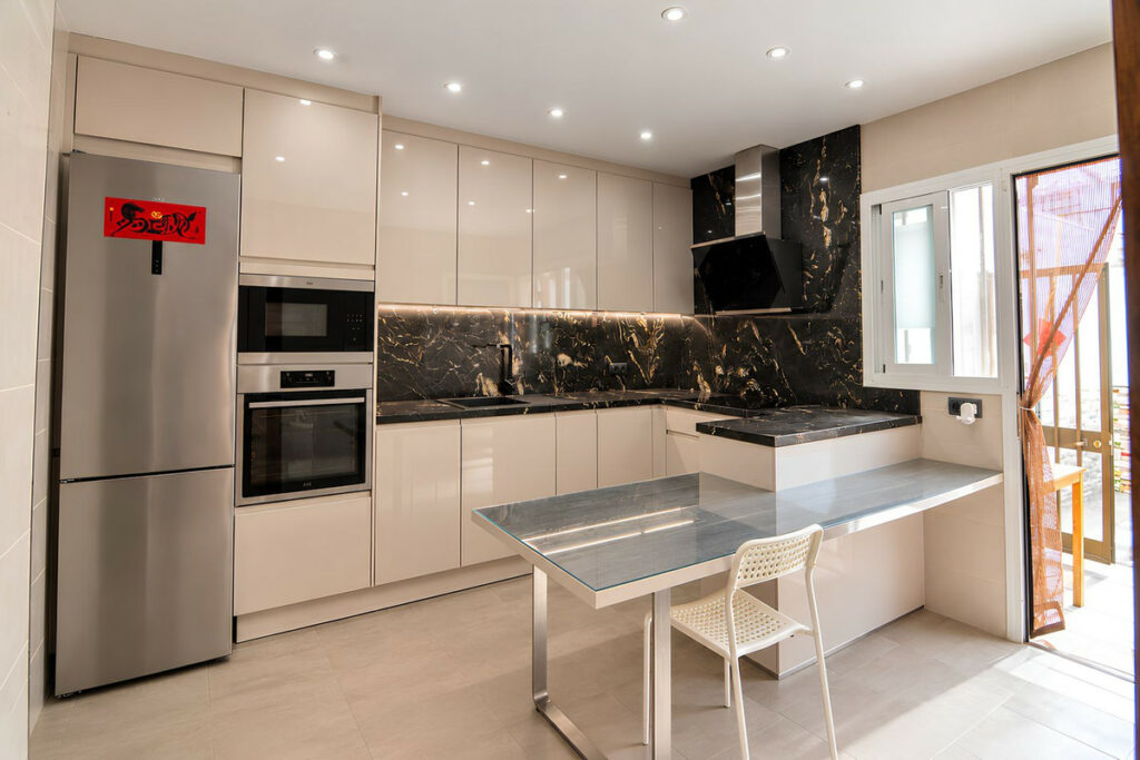 Property in Fuengirola — photo 17