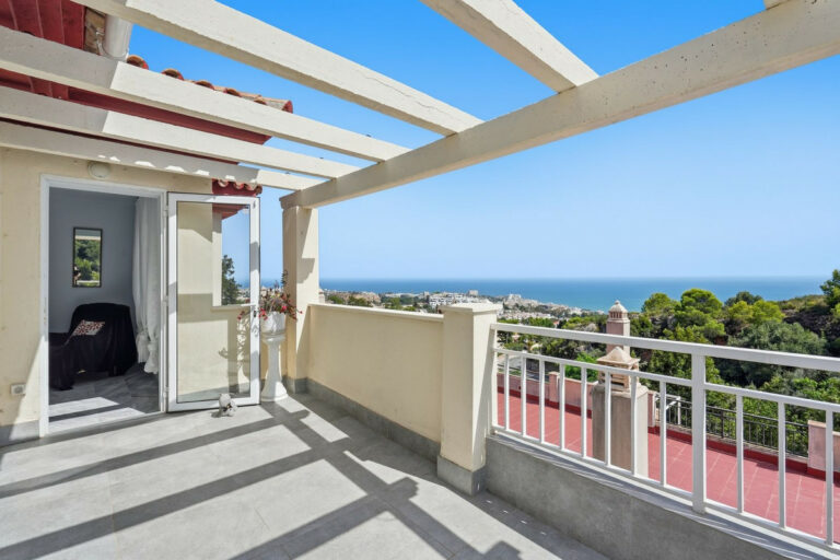 Apartment – Top Floor Apartment in Benalmadena — photo 1
